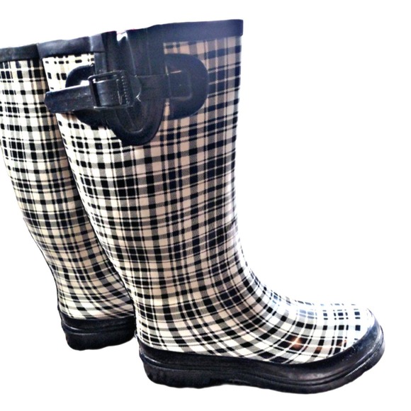 💸$16 Bass Cream Black Plaid Women's 7M Rubber Boots - Picture 4 of 8